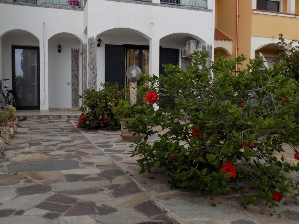 Cabras, Vacanze A Due Passi Dal Mare Càbras Exterior foto